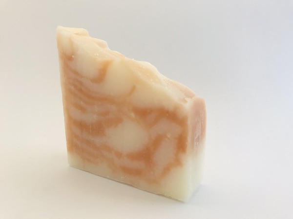 rosenduft naturseife kaufen naturseife shop rote tonerde pflegendes Mandeloel nachhaltigkeit im Bad